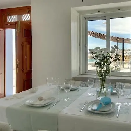 Prázdninový dům Dior View - Luxury Beachfront With Rooftop Pool *